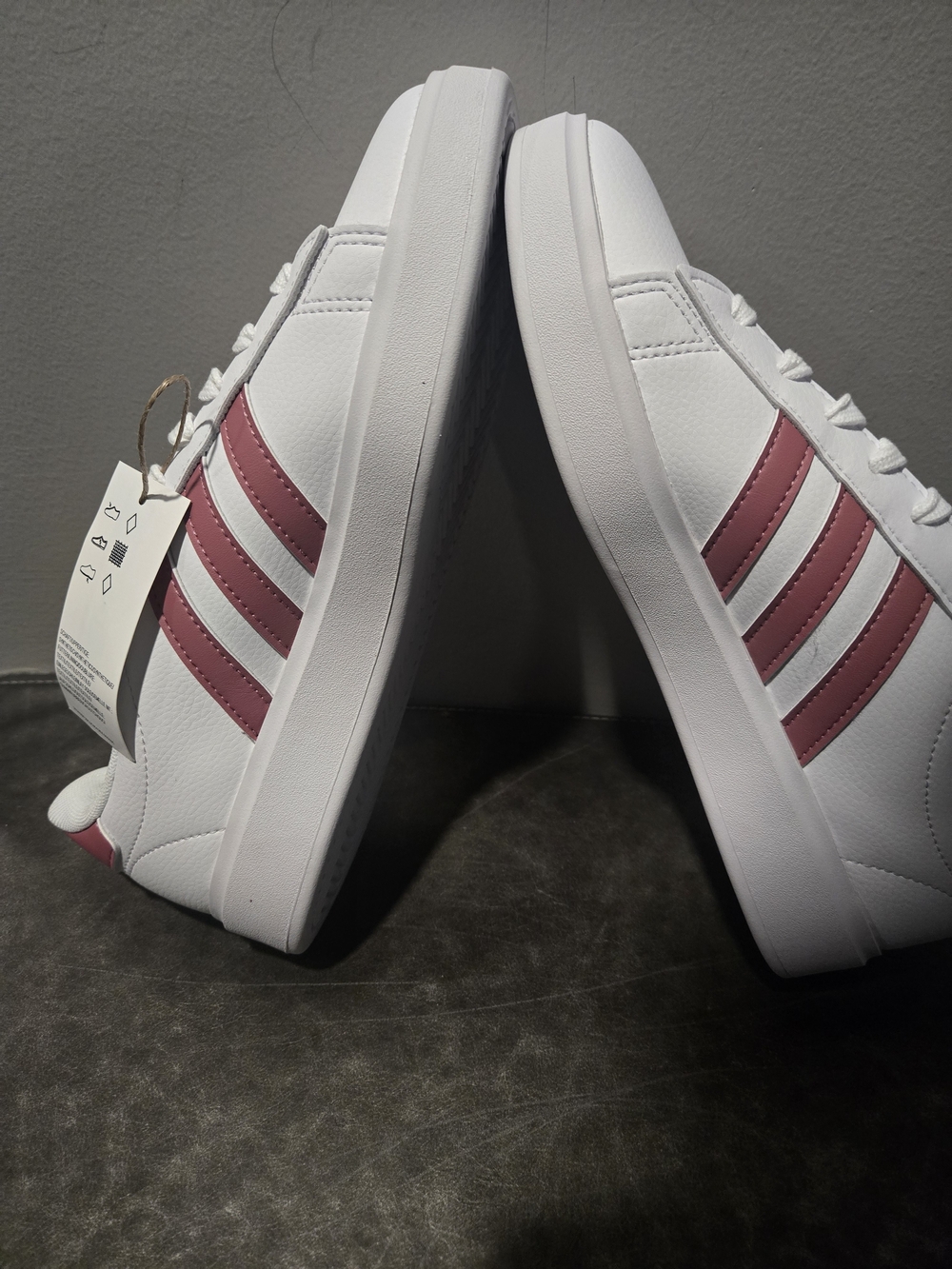 Adidas Womens Grand Court Size 7 NWT - Picture 3 of 9